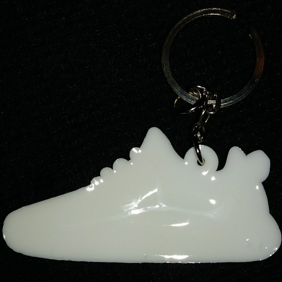 (SOLD)Yeezy Beluga Keychain Bundle 3 for 20% Off - Picture 2 of 2